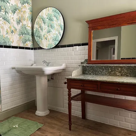 B&B Georgette 생테티엔 드 베고리